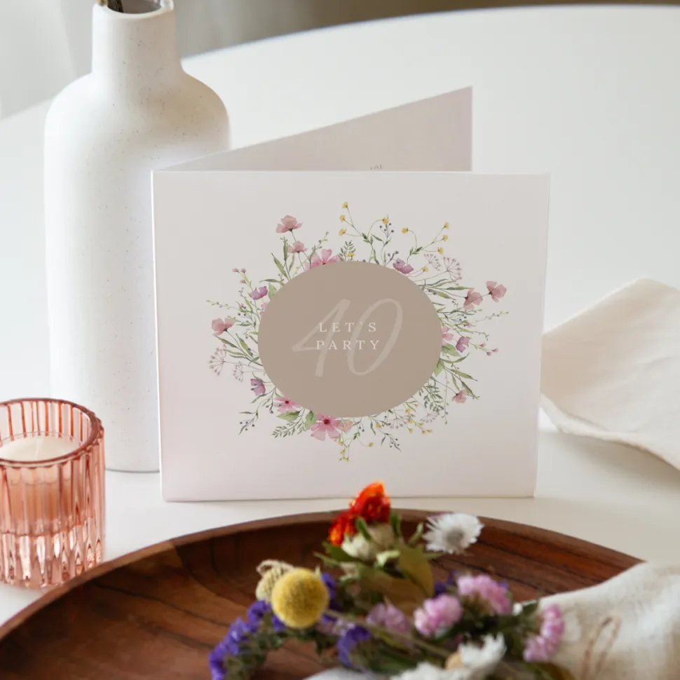 Einladung 40. Geburtstag Klappkarte quadratisch "Blooming Romance"
