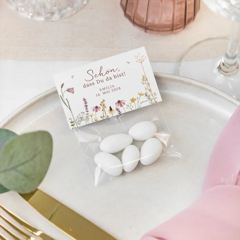 Gastgeschenk Tüte transparent mit Etikett "Wildromantische Blüten"