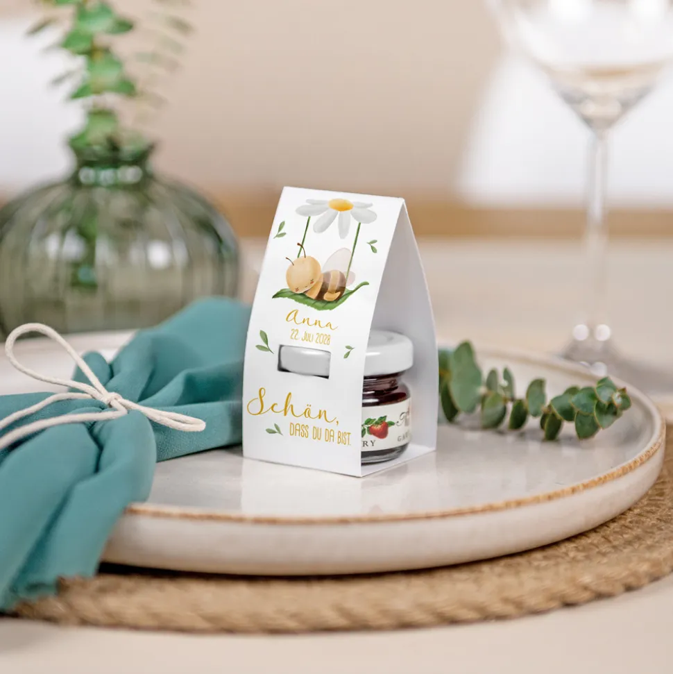 Geschenktäschchen mit Erdbeer Konfitüre "Biene im Traumland"
